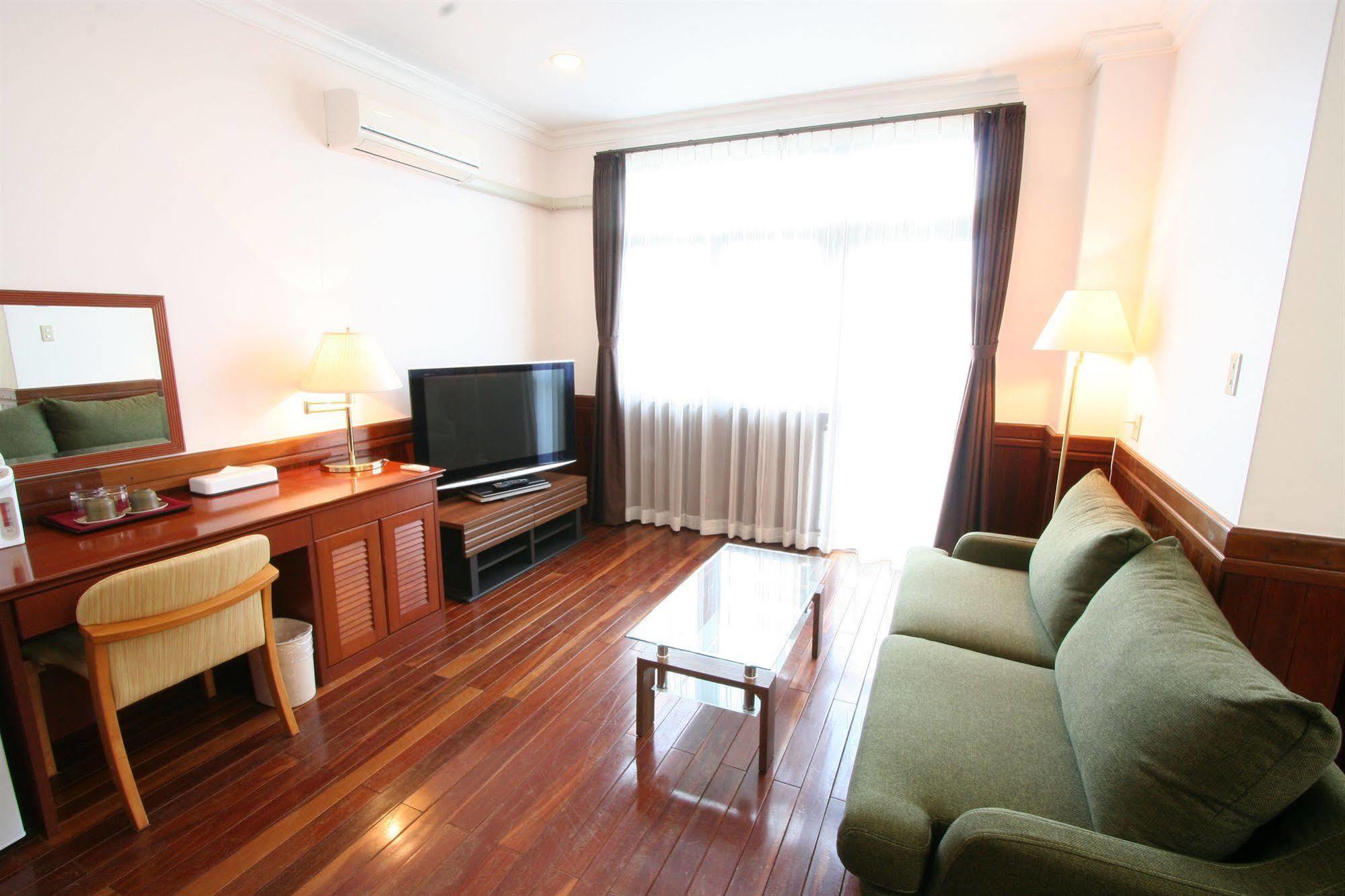 Kunigami Ada Garden Hotel Okinawa מראה חיצוני תמונה
