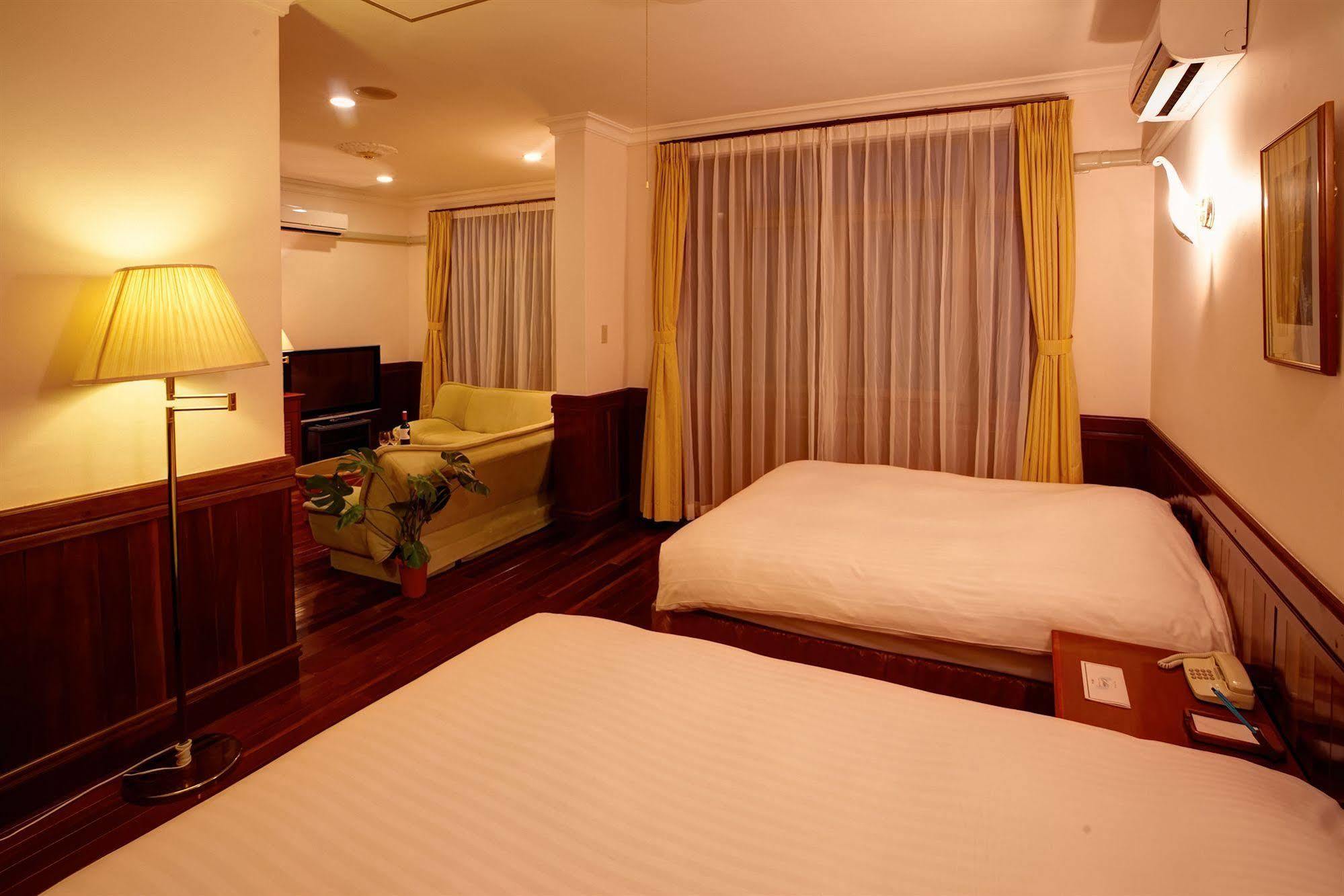Kunigami Ada Garden Hotel Okinawa מראה חיצוני תמונה